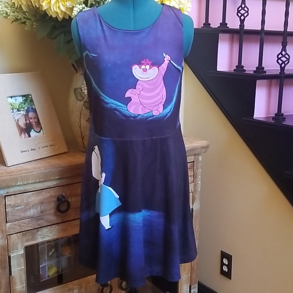 New Disney Alice In Wonderland Dress - SZ M